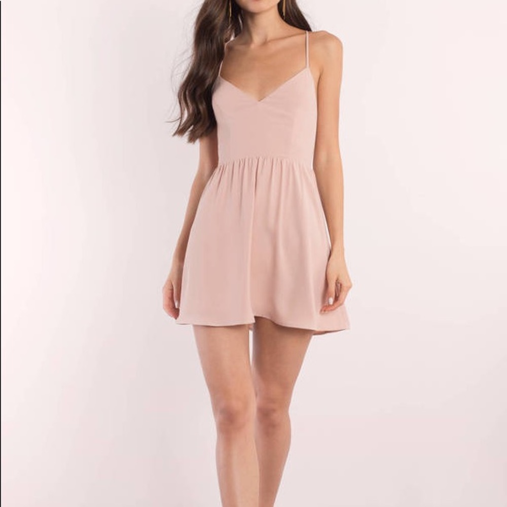 NWT✨ Tobi Sonya Rose Dress